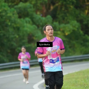 Runner Photo 7618679