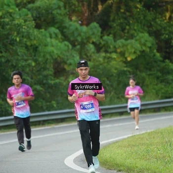 Runner Photo 7618689