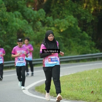 Runner Photo 7618693