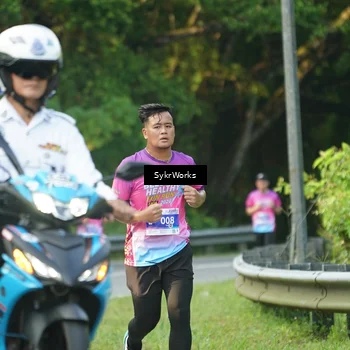 Runner Photo 7618699