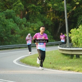 Runner Photo 7618711