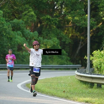 Runner Photo 7618728