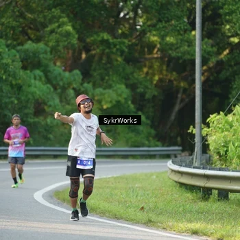 Runner Photo 7618732
