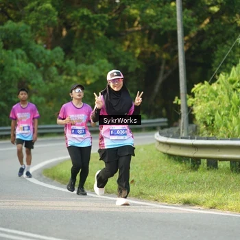 Runner Photo 7618764