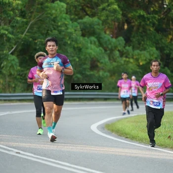 Runner Photo 7618781