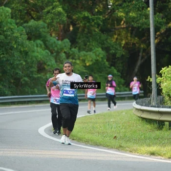 Runner Photo 7618784