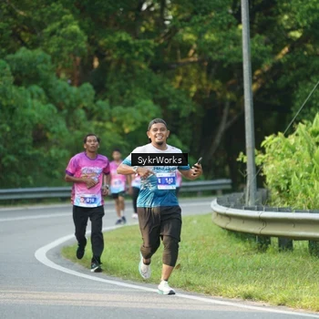 Runner Photo 7618789
