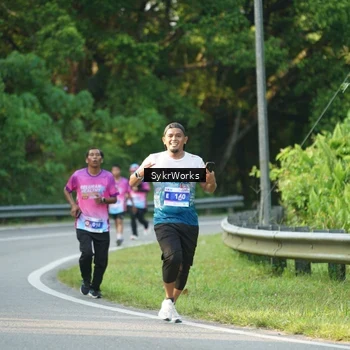 Runner Photo 7618799