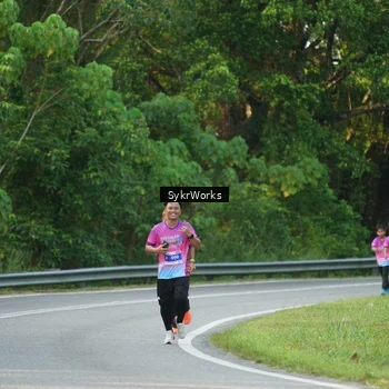 Runner Photo 7618900