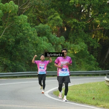 Runner Photo 7618916