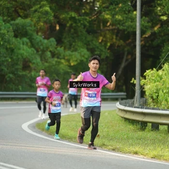 Runner Photo 7618921