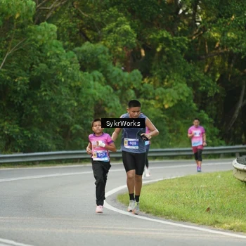 Runner Photo 7618980