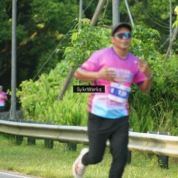 Runner Photo 7619003