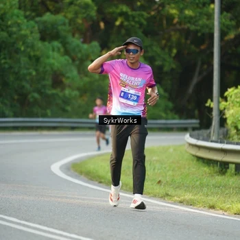 Runner Photo 7619009