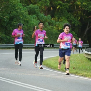 Runner Photo 7619011