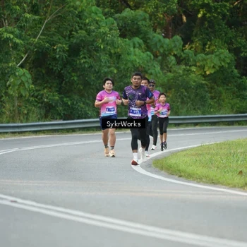 Runner Photo 7619017