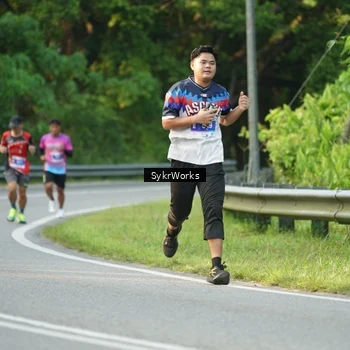 Runner Photo 7619035