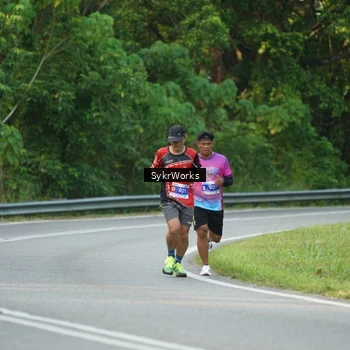 Runner Photo 7619036