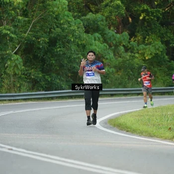 Runner Photo 7619039