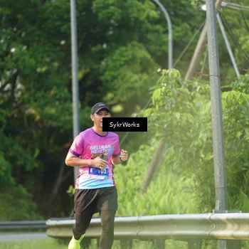 Runner Photo 7619062