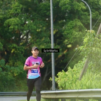 Runner Photo 7619063