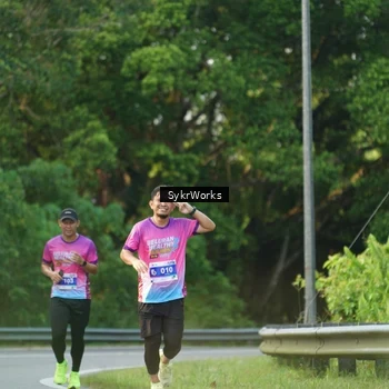 Runner Photo 7619070