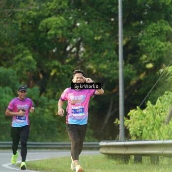 Runner Photo 7619072