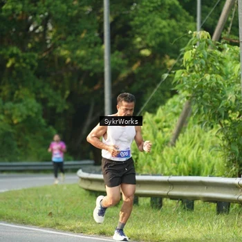 Runner Photo 7619075