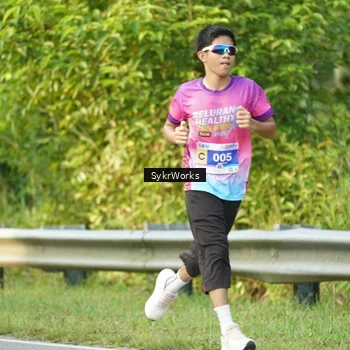 Runner Photo 7619100