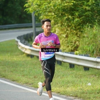 Runner Photo 7619113
