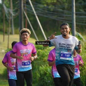 Runner Photo 7619174