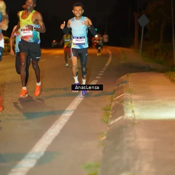Runner Photo 7623275
