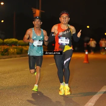 Runner Photo 7623288