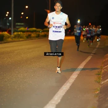 Runner Photo 7623294