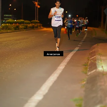 Runner Photo 7623295