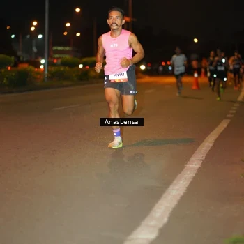 Runner Photo 7623337