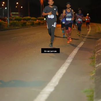 Runner Photo 7623363