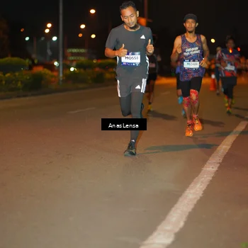 Runner Photo 7623377