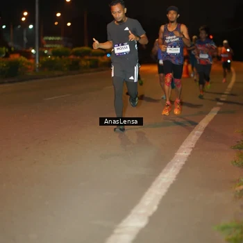 Runner Photo 7623378