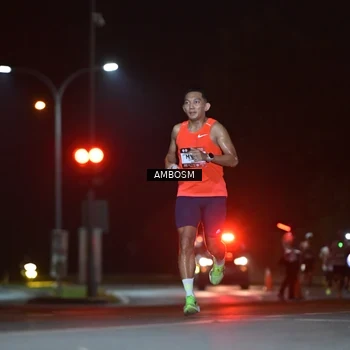 Runner Photo 7623395