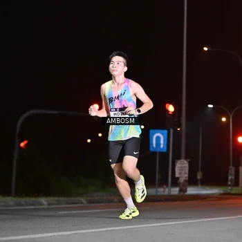 Runner Photo 7623459