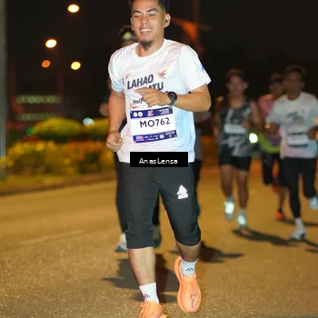 Runner Photo 7623517