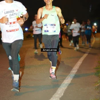 Runner Photo 7623550