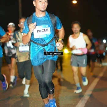Runner Photo 7623566