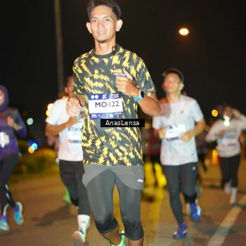 Runner Photo 7623590