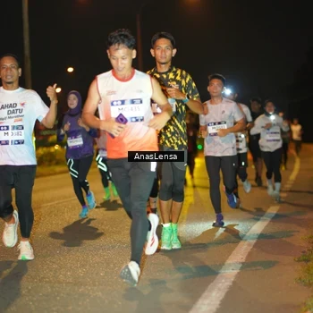 Runner Photo 7623593