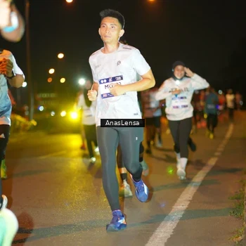 Runner Photo 7623598