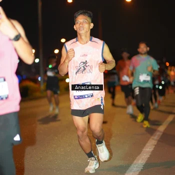 Runner Photo 7623641
