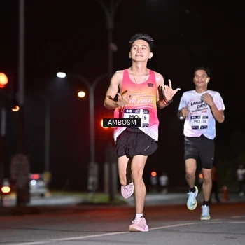 Runner Photo 7623647