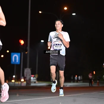 Runner Photo 7623650